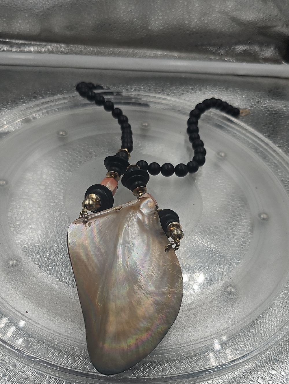 Sea Shell Necklace - Picture 3 of 3
